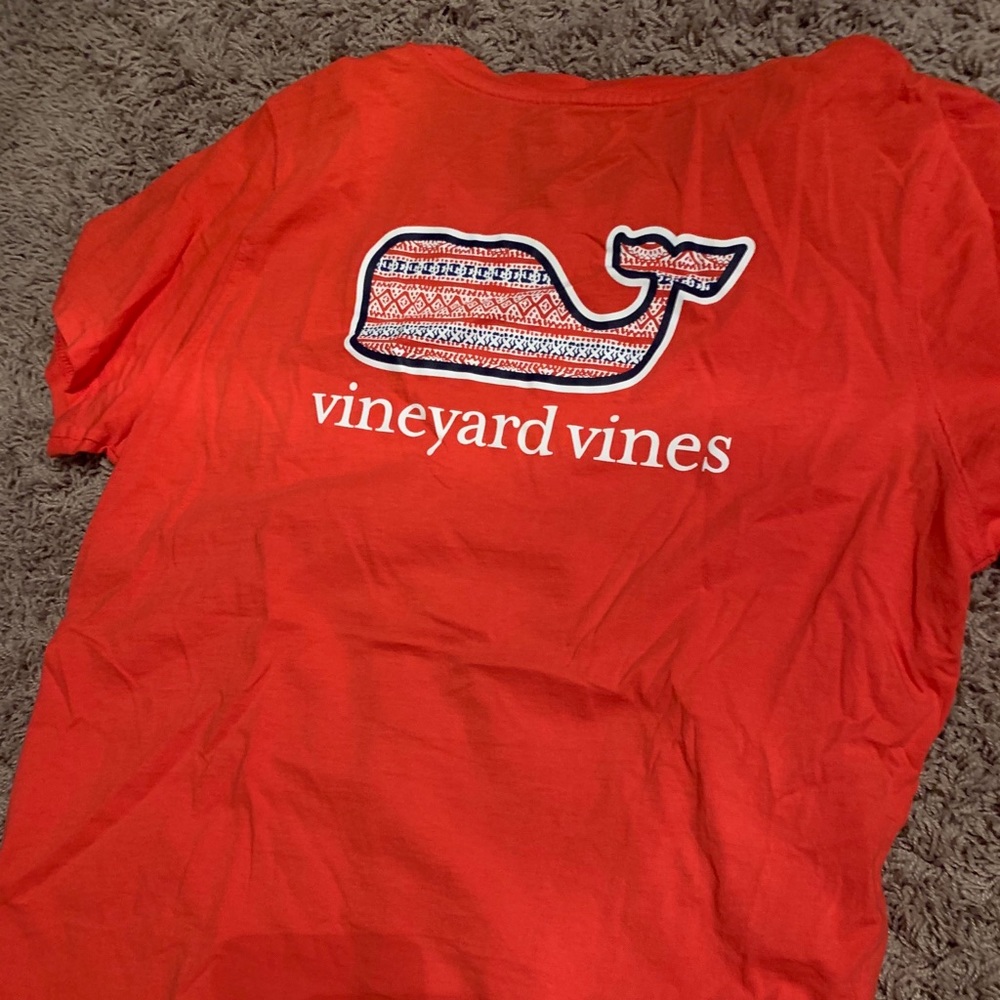 Vineyard Vines T-shirt